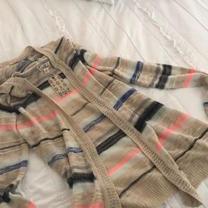 Girls sweater with hood
